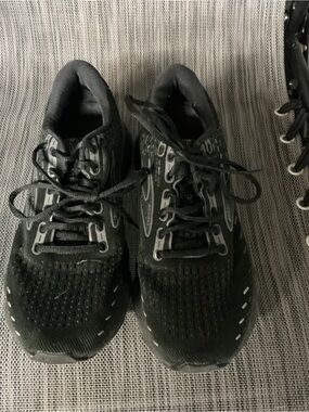Brooks Black Athletic Running Shoes